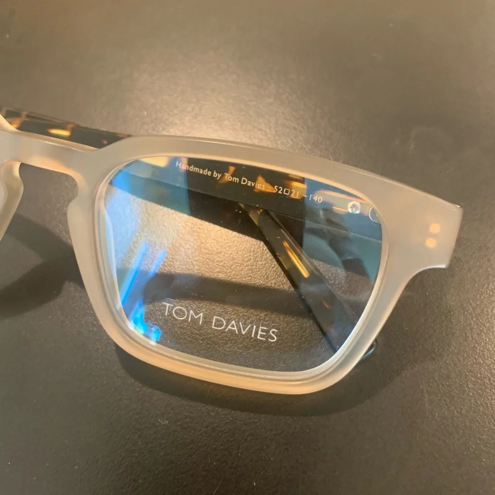 TOM DAVIES TD713 Col 2084  Matte Crystal / Tortoise. 52mm Rectangular Eyeglasses